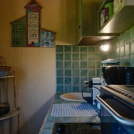 Semesterbostad N A P L House *