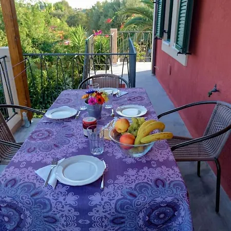 N A P L House Holiday home Keramiai