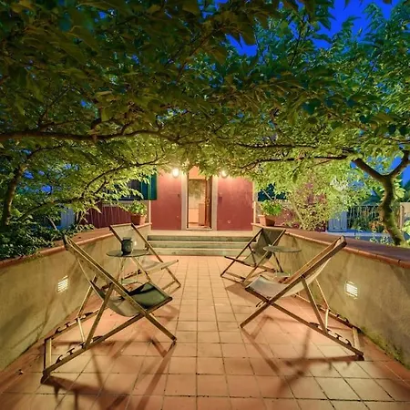 Holiday home N A P L House *